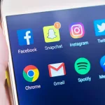 Social Media Recruiting Handy mit Social Media Apps